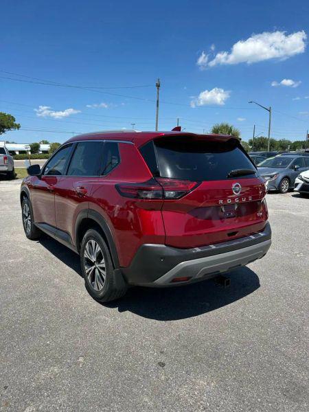2021 Nissan Rogue SV FWD