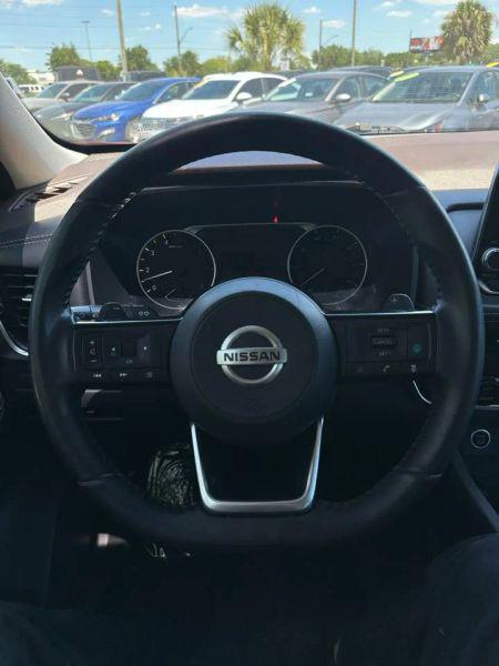 2021 Nissan Rogue SV FWD