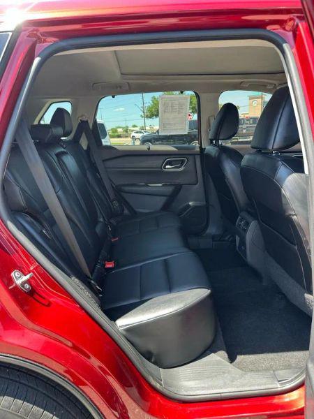 2021 Nissan Rogue SV FWD