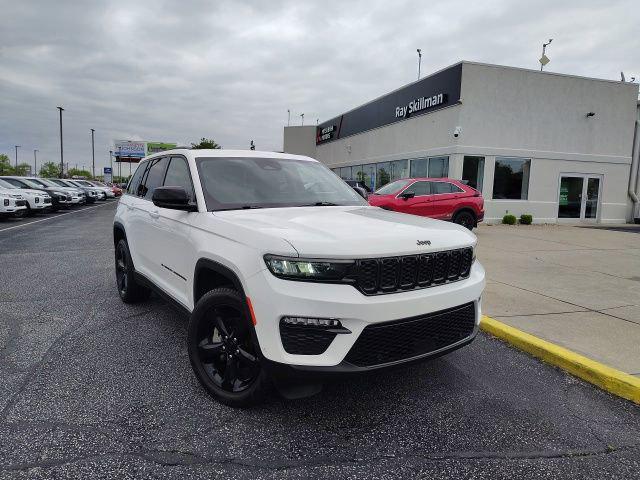 2023 Jeep Grand Cherokee Limited 4x4 for sale in Indianapolis, IN