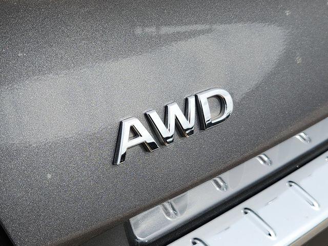 2023 INFINITI QX60 LUXE AWD