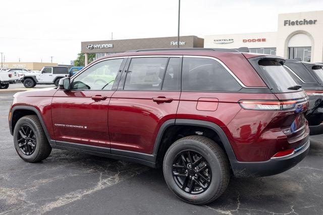 2026 Jeep Grand Cherokee Altitude 4x4