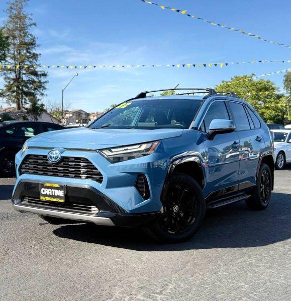 2022 Toyota RAV4 Hybrid SE