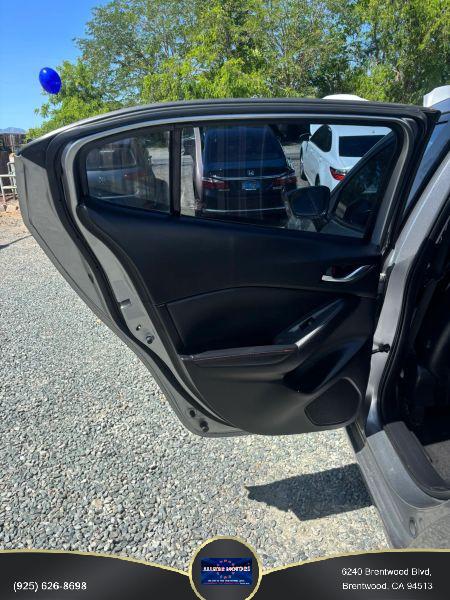 2015 Mazda Mazda3 s Touring