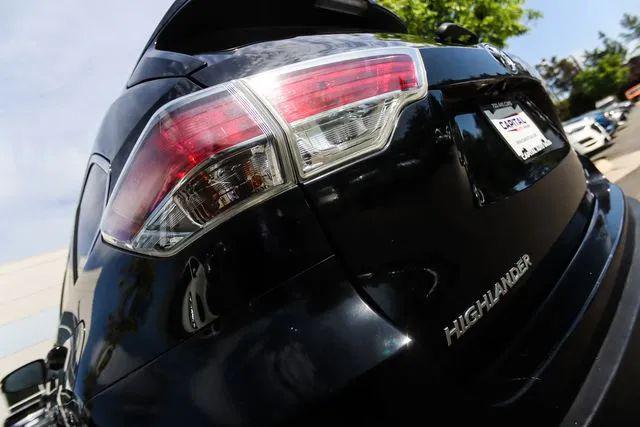 2014 Toyota Highlander LE V6