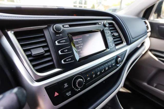 2014 Toyota Highlander LE V6