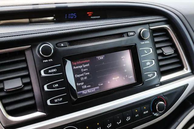 2014 Toyota Highlander LE V6