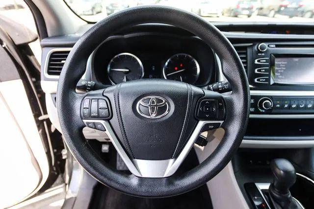 2014 Toyota Highlander LE V6