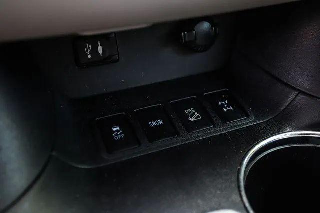 2014 Toyota Highlander LE V6