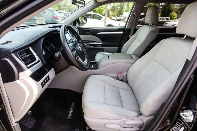 2014 Toyota Highlander LE V6