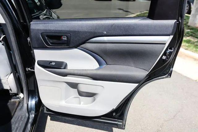 2014 Toyota Highlander LE V6