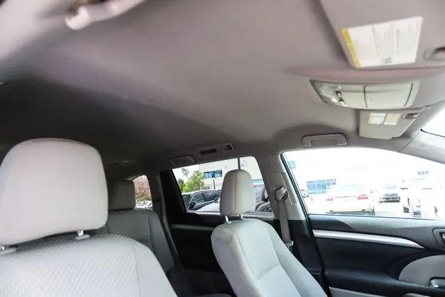 2014 Toyota Highlander LE V6