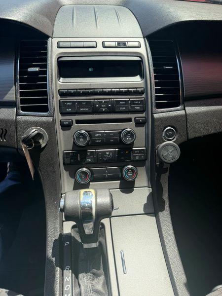 2012 Ford Taurus SEL