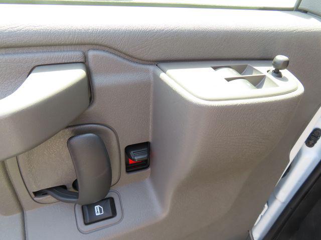 2025 Chevrolet Express Passenger RWD 3500 Extended Wheelbase LT