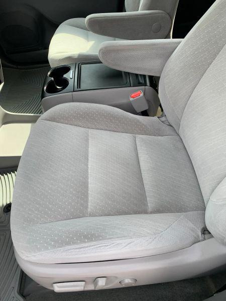 2019 Toyota Sienna LE 8 Passenger