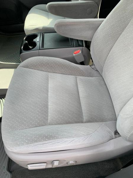 2019 Toyota Sienna LE 8 Passenger