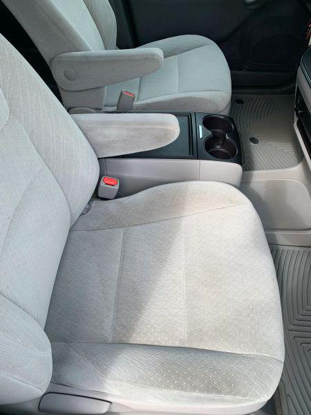 2019 Toyota Sienna LE 8 Passenger