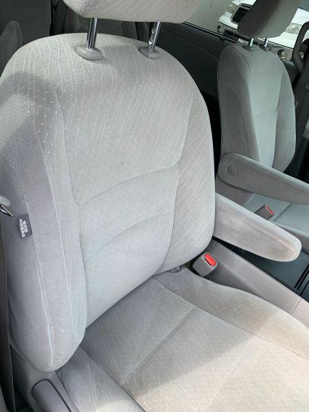 2019 Toyota Sienna LE 8 Passenger