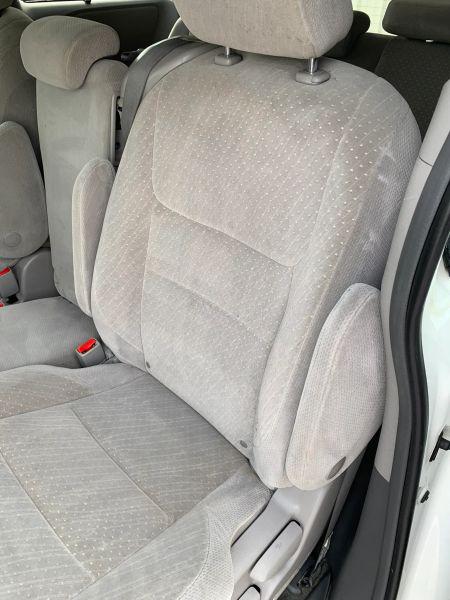 2019 Toyota Sienna LE 8 Passenger