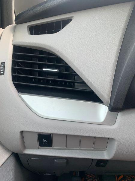 2019 Toyota Sienna LE 8 Passenger