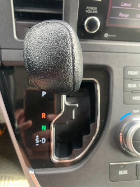 2019 Toyota Sienna LE 8 Passenger