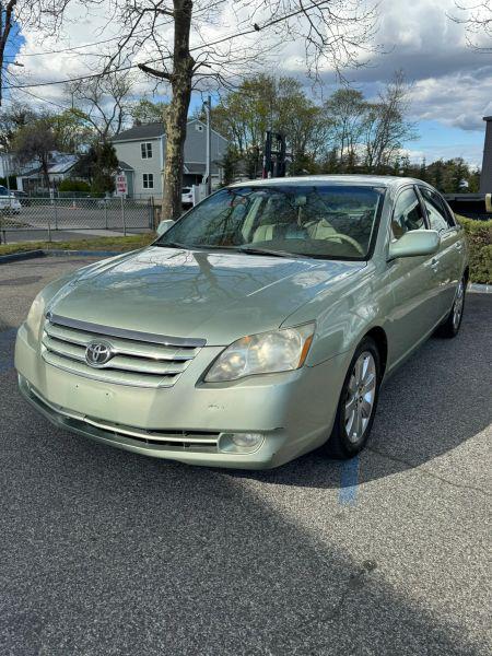 2005 Toyota Avalon XL