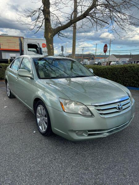 2005 Toyota Avalon XL
