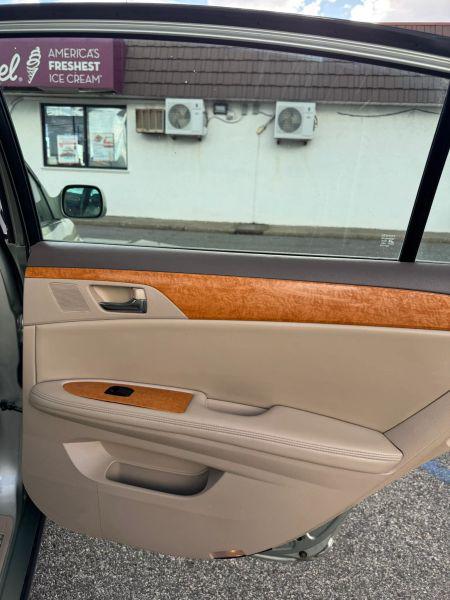 2005 Toyota Avalon XL