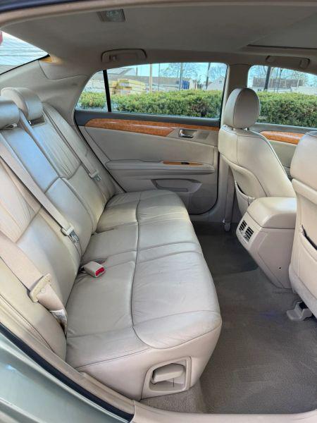 2005 Toyota Avalon XL