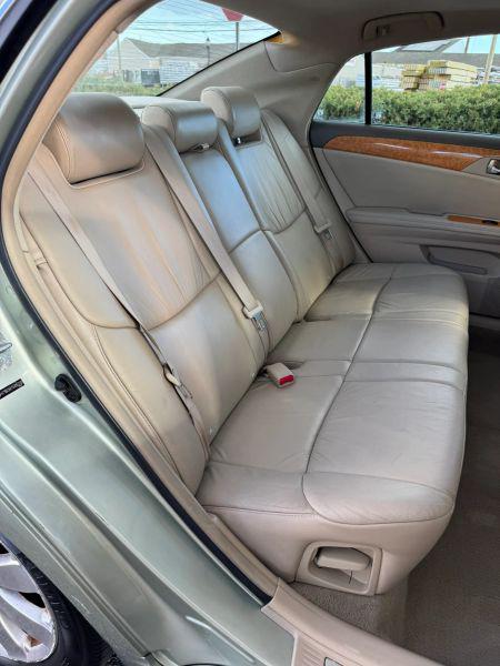 2005 Toyota Avalon XL