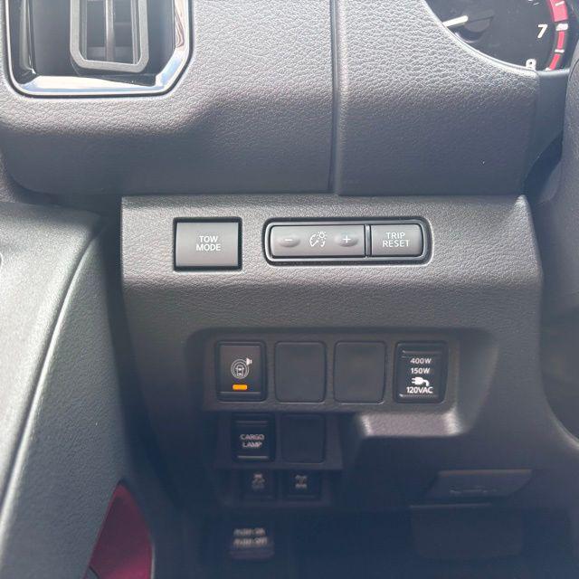 2026 Nissan Frontier Crew Cab PRO-4X 4x4