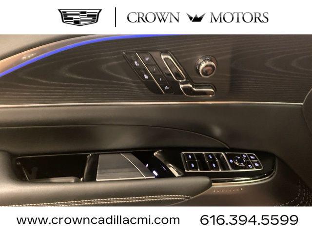2024 Cadillac iQ Sport w/1SF