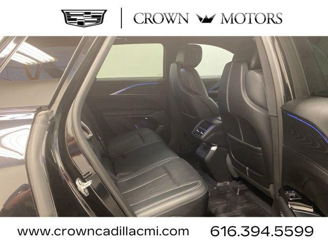 2024 Cadillac iQ Sport w/1SF