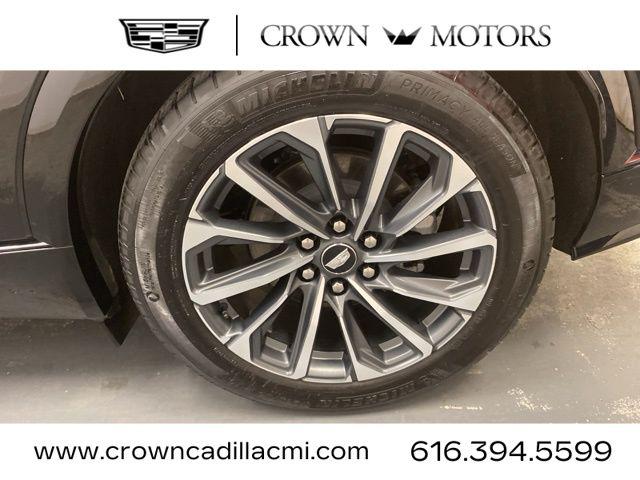 2024 Cadillac iQ Sport w/1SF