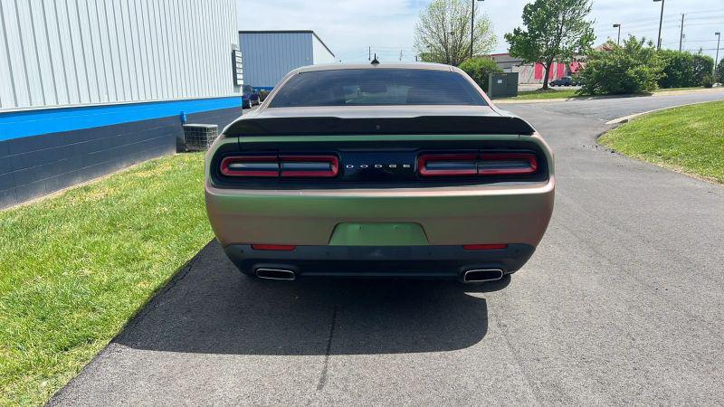 2015 Dodge Challenger SXT Plus