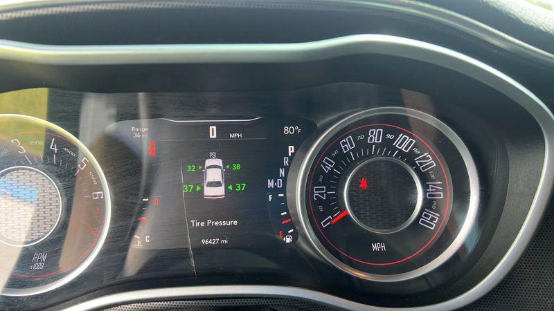 2015 Dodge Challenger SXT Plus