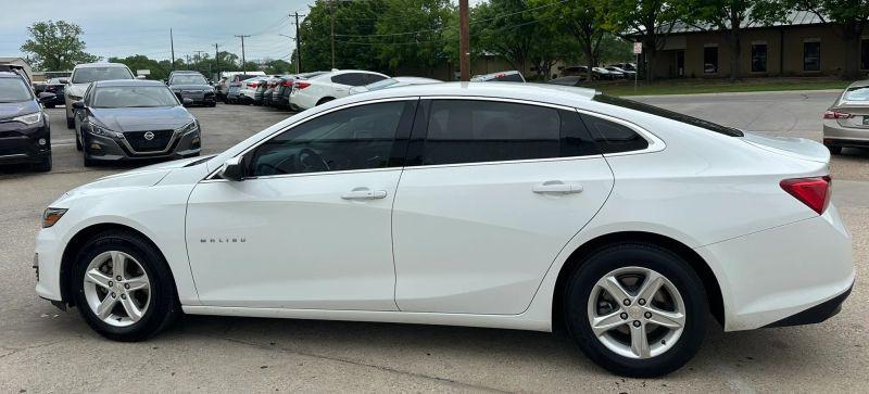 2022 Chevrolet Malibu FWD 1FL