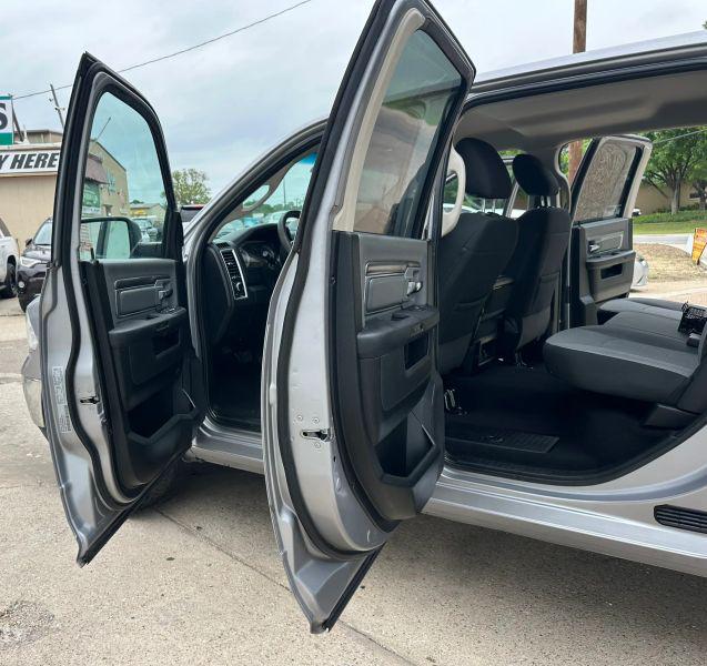 2021 Ram 1500 SLT Crew Cab 4x4 5'7" Box