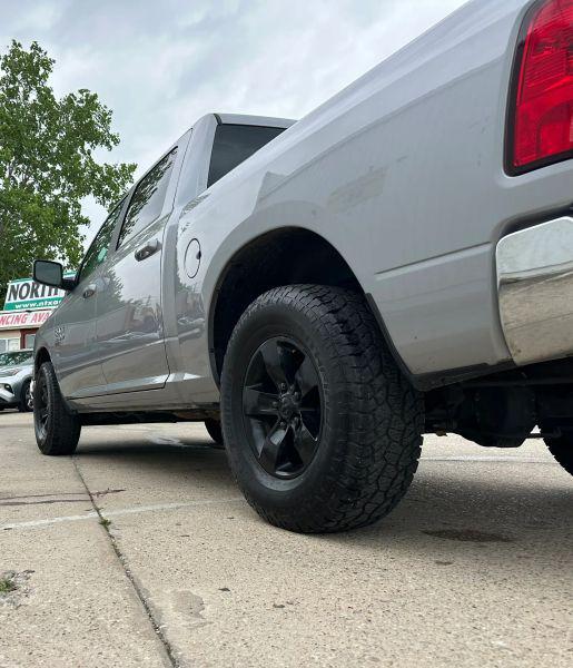 2021 Ram 1500 SLT Crew Cab 4x4 5'7" Box