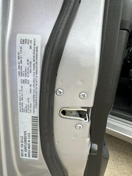 2021 Ram 1500 SLT Crew Cab 4x4 5'7" Box