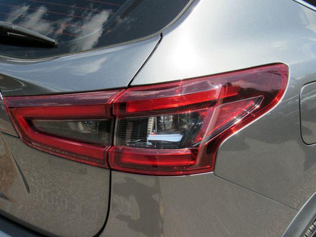 2022 Nissan Rogue Sport S FWD Xtronic CVT