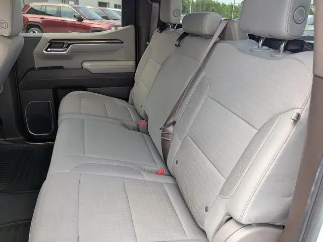 2022 Chevrolet Silverado 1500 4WD Crew Cab Short Bed RST