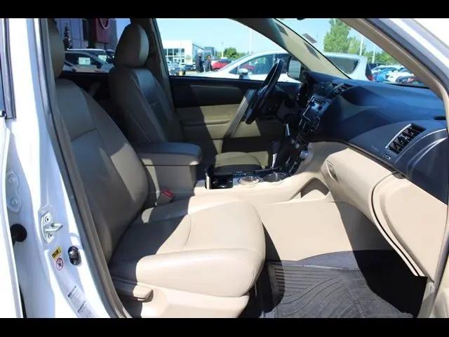 2013 Toyota Highlander SE V6