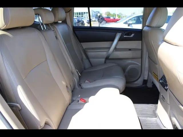 2013 Toyota Highlander SE V6