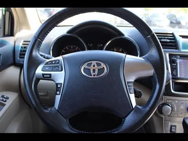 2013 Toyota Highlander SE V6