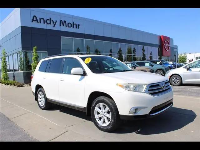 2013 Toyota Highlander SE V6 for sale in Avon, IN
