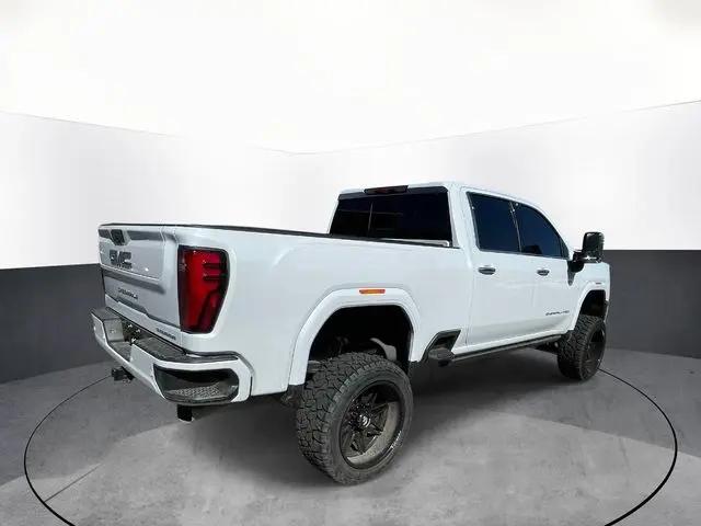 2026 GMC Sierra 2500HD Crew Cab, Standard Bed, Denali Ultimate, 4WD