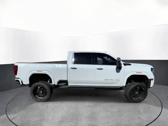 2026 GMC Sierra 2500HD Crew Cab, Standard Bed, Denali Ultimate, 4WD