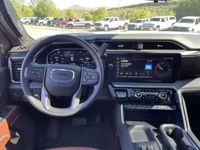 2026 GMC Sierra 2500HD Crew Cab, Standard Bed, Denali Ultimate, 4WD