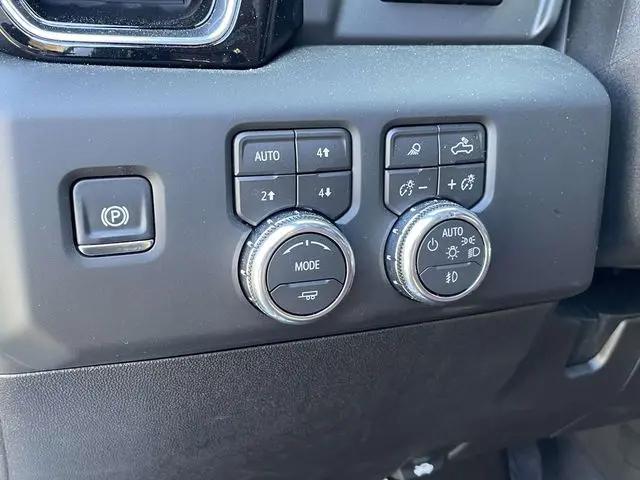2026 GMC Sierra 2500HD Crew Cab, Standard Bed, Denali Ultimate, 4WD